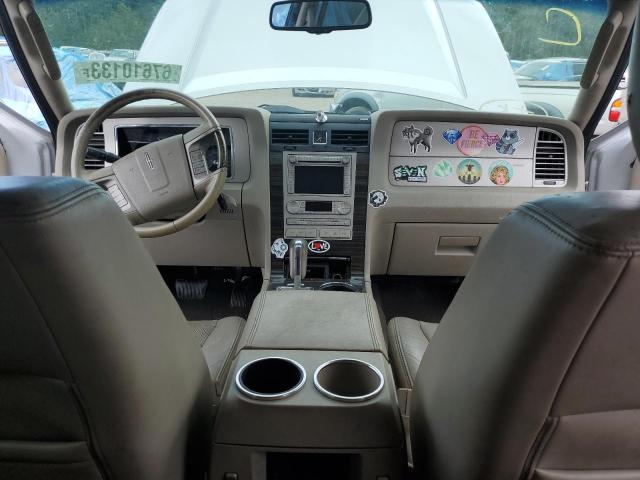 5LMJJ2H53AEJ00619 - 2010 LINCOLN NAVIGATOR 银色 照片 8