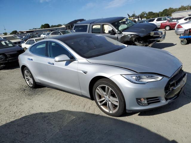 5YJSA1H12EFP51229 - 2014 TESLA MODEL S 银色 照片 4