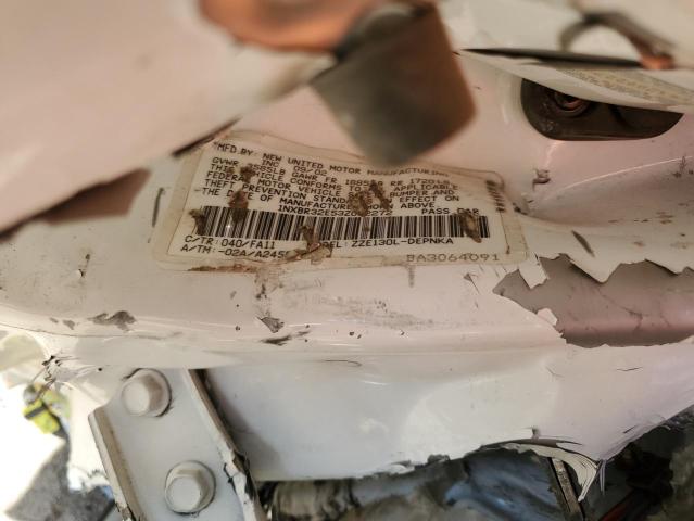 1NXBR32E53Z092272 - 2003 TOYOTA COROLLA CE WHITE photo 13