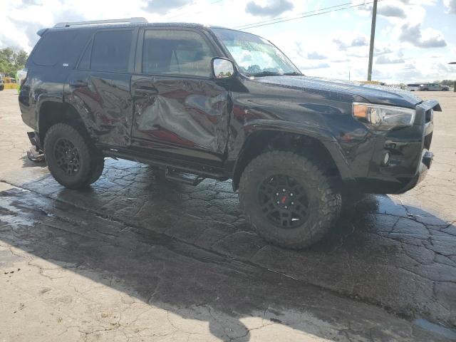JTEBU5JR6J5504463 - 2018 TOYOTA 4RUNNER SR5/SR5 PREMIUM BLACK photo 4