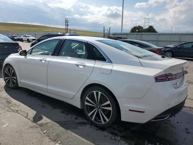 3LN6L2JK6ER803184 - 2014 LINCOLN MKZ WHITE photo 2