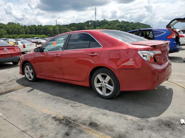 4T1BF1FK6CU553637 - 2012 TOYOTA CAMRY BASE RED photo 2
