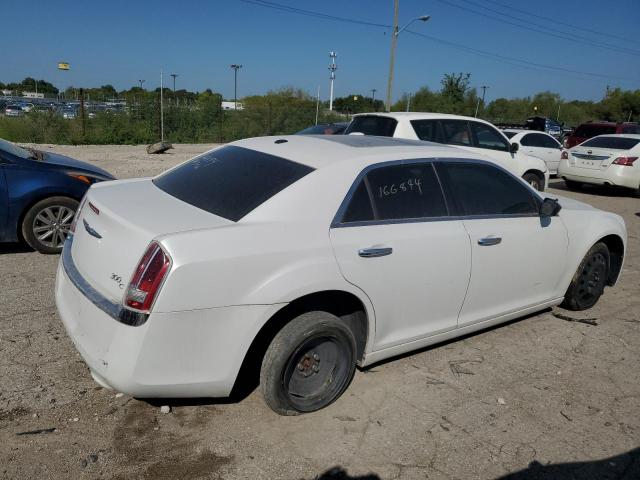 2C3CCAKG1EH166894 - 2014 CHRYSLER 300C WHITE photo 3