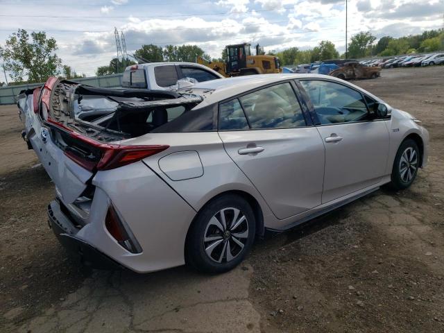 JTDKARFP7H3000652 - 2017 TOYOTA PRIUS PRIM 银色 照片 3