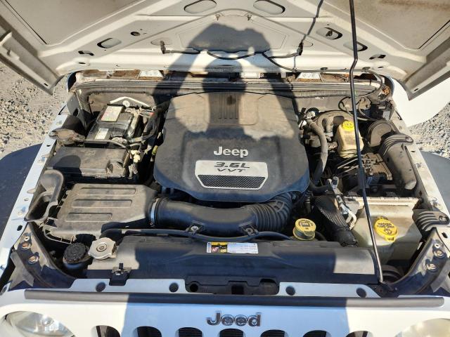 1C4BJWDG9DL659005 - 2013 JEEP WRANGLER U SPORT Blanc photo 11