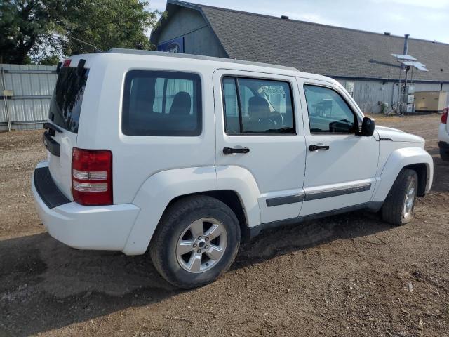 1C4PJMAK3CW136384 - 2012 JEEP LIBERTY SPORT 白色 照片 3