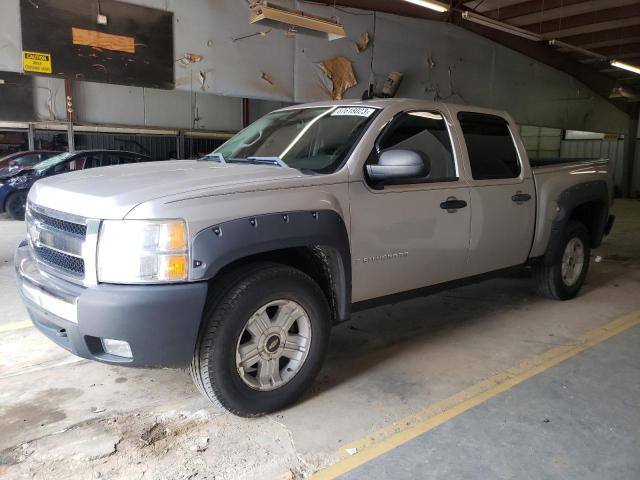 2GCEK13MX71666558 - 2007 CHEVROLET SILVERADO K1500 CREW CAB SILVER photo 1