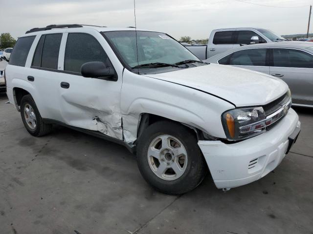 1GNDS13S122349181 - 2002 CHEVROLET TRAILBLAZE WHITE photo 4