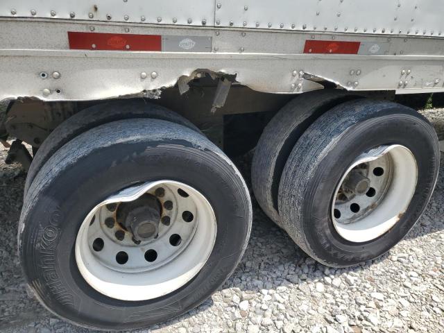 1UYVS2532GG735001 - 2016 UTILITY VS2DX WHITE photo 5