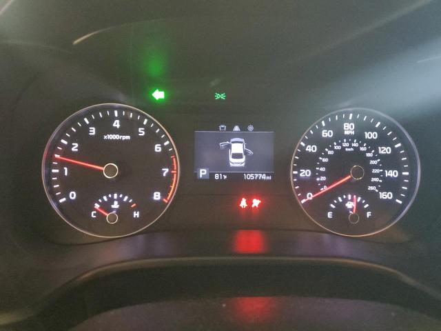 3KPF24AD7KE105030 - 2019 KIA FORTE FE WHITE photo 9