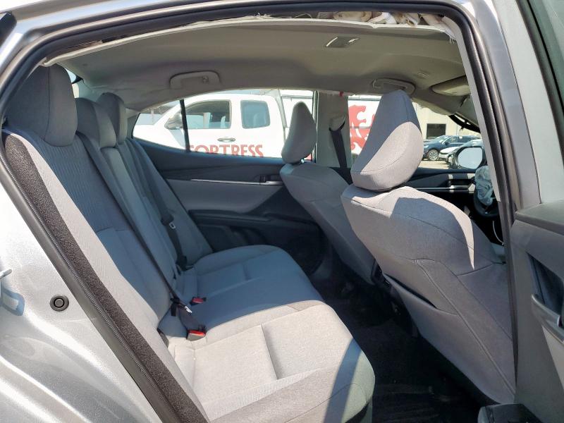 4T1DAACK4SU166417 - 2025 TOYOTA CAMRY XSE SILVER photo 10