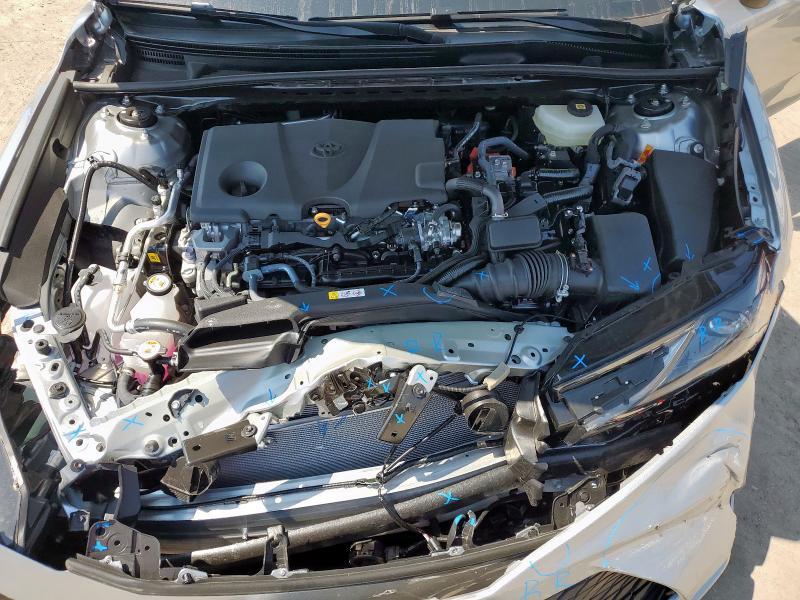 4T1DAACK4SU166417 - 2025 TOYOTA CAMRY XSE SILVER photo 11