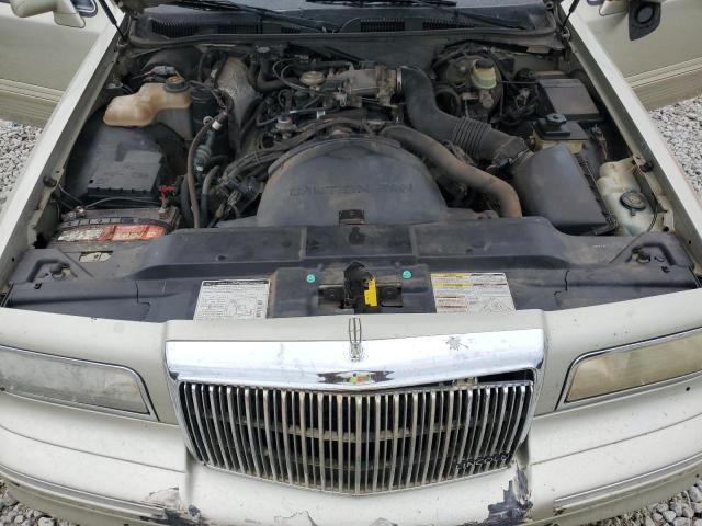 1LNLM81W1VY745069 - 1997 LINCOLN TOWN CAR EXECUTIVE GOLD photo 11