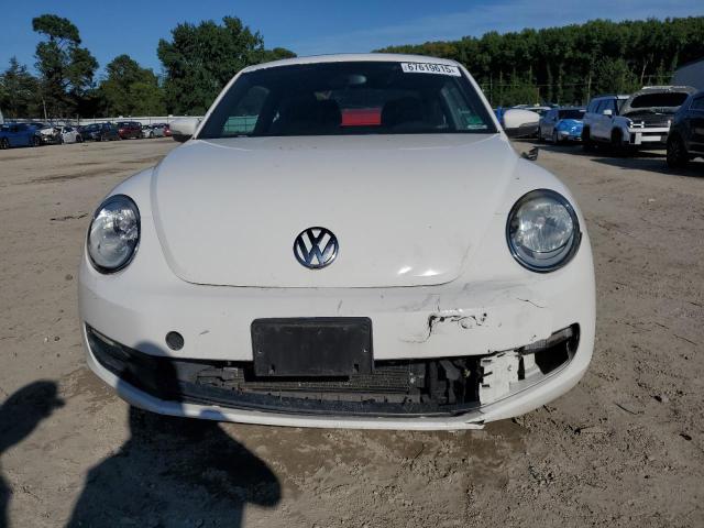3VWJP7AT0DM681259 - 2013 VOLKSWAGEN BEETLE WHITE photo 5