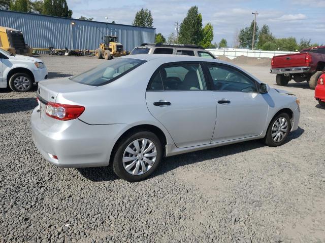 2T1BU4EE8DC006990 - 2013 TOYOTA COROLLA BASE Күміс фото 3