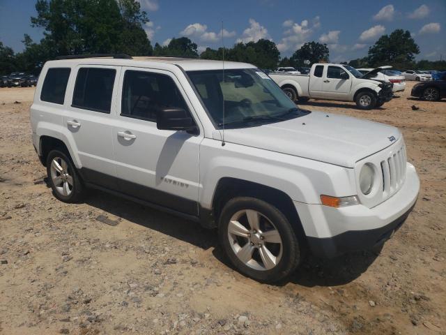 1C4NJRFB4ED810697 - 2014 JEEP PATRIOT LATITUDE WHITE photo 4