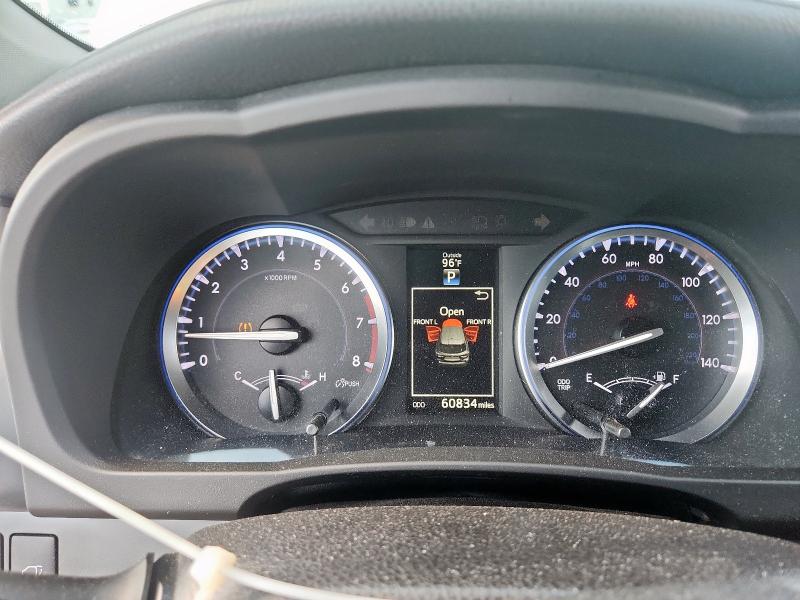 5TDKKRFH5GS165862 - 2016 TOYOTA HIGHLANDER XLE თეთრი ფოტო 9