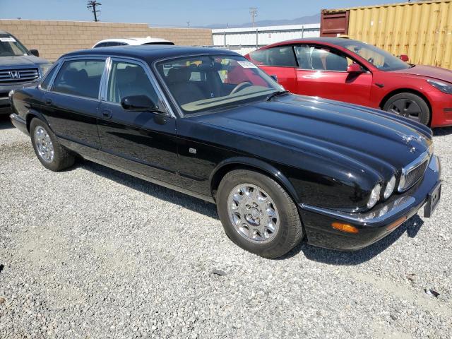 SAJHX6245WC844402 - 1998 JAGUAR XJ8 L BLACK photo 4