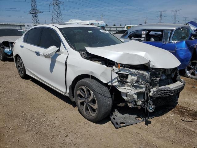 1HGCR3F80GA006260 - 2016 HONDA ACCORD EXL WHITE photo 4