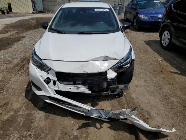 3N1CN8DV3PL833035 - 2023 NISSAN VERSA S WHITE photo 5