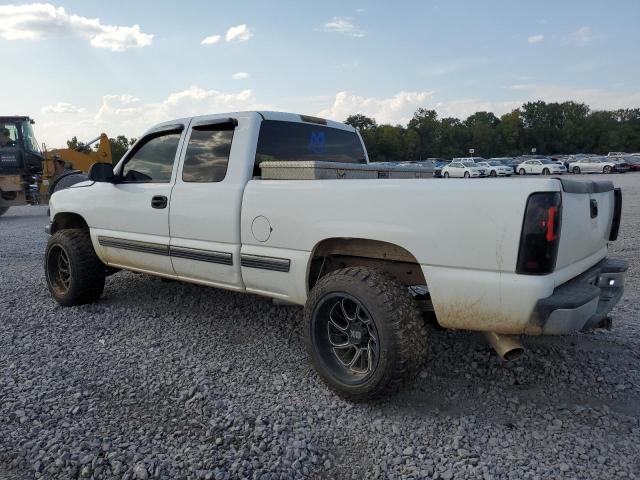 1GCGK29U5XE156235 - 1999 CHEVROLET SILVERADO K2500 WHITE photo 2