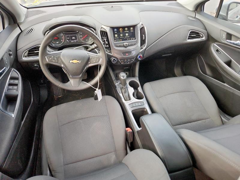 3G1BE6SMXKS587809 - 2019 CHEVROLET CRUZE LT Күміс фото 8