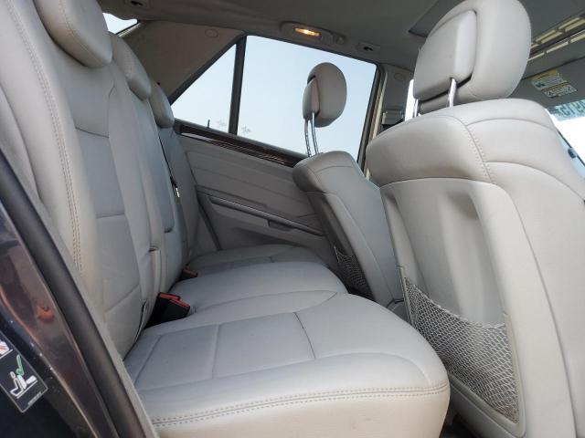 4JGBB8GB5BA671570 - 2011 MERCEDES-BENZ ML 350 4MATIC GRAY photo 11