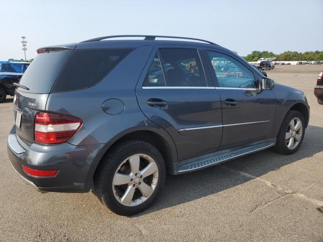 4JGBB8GB5BA671570 - 2011 MERCEDES-BENZ ML 350 4MATIC GRAY photo 3