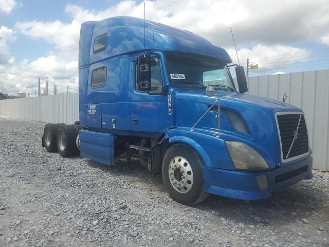 2010 VOLVO VN VNL, 