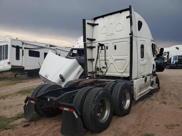 3AKJHHDR3NSNX7693 - 2022 FREIGHTLINER CASCADIA 1 WHITE photo 4
