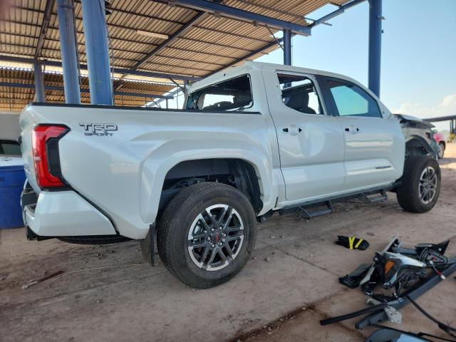 3TYLB5JN4RT056410 - 2024 TOYOTA TACOMA DOUBLE CAB أبيض صورة 3