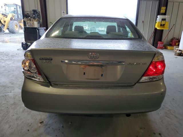 4T1BE32K15U627067 - 2005 TOYOTA CAMRY LE SILVER photo 6