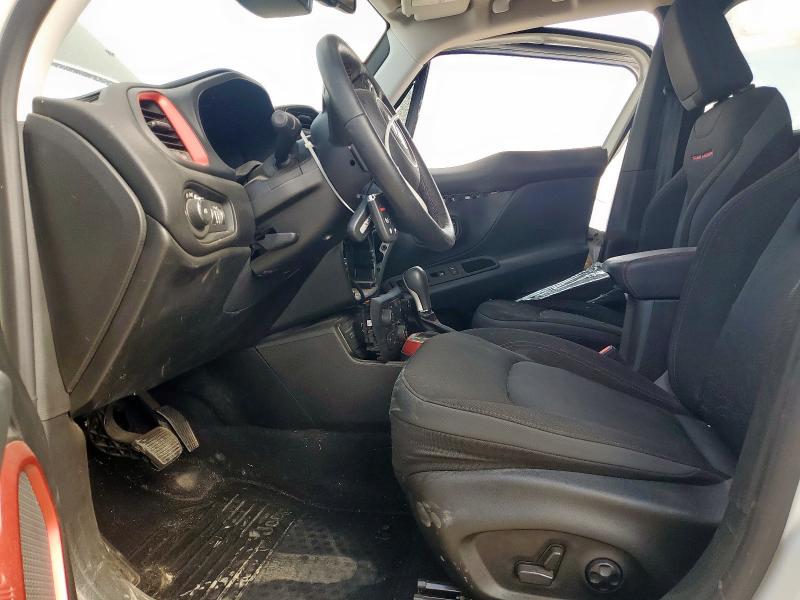 ZACNJDC15MPN28581 - 2021 JEEP RENEGADE TRAILHAWK WHITE photo 7