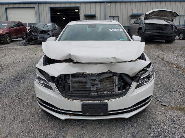1G4ZR5SS1HU176645 - 2017 BUICK LACROSSE PREMIUM Սպիտակ լուսանկար 5