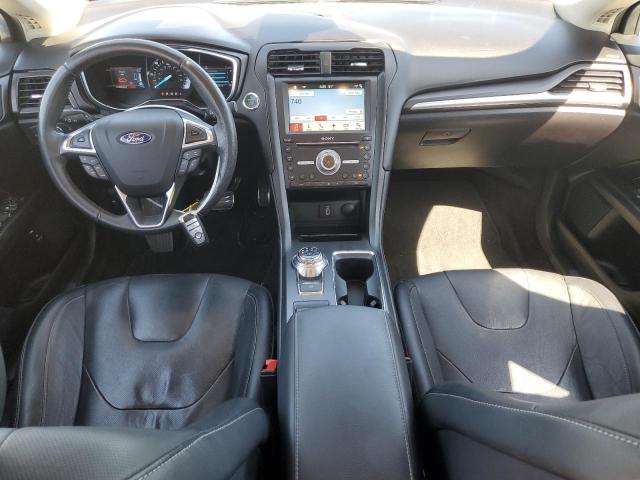 3FA6P0SU0HR354608 - 2017 FORD FUSION TITANIUM PHEV ლურჯი ფოტო 8