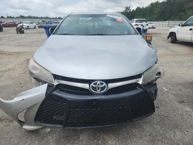 4T1BF1FK2HU338683 - 2017 TOYOTA CAMRY LE SILVER photo 5
