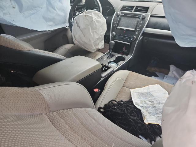 4T1BF1FK2HU338683 - 2017 TOYOTA CAMRY LE SILVER photo 8