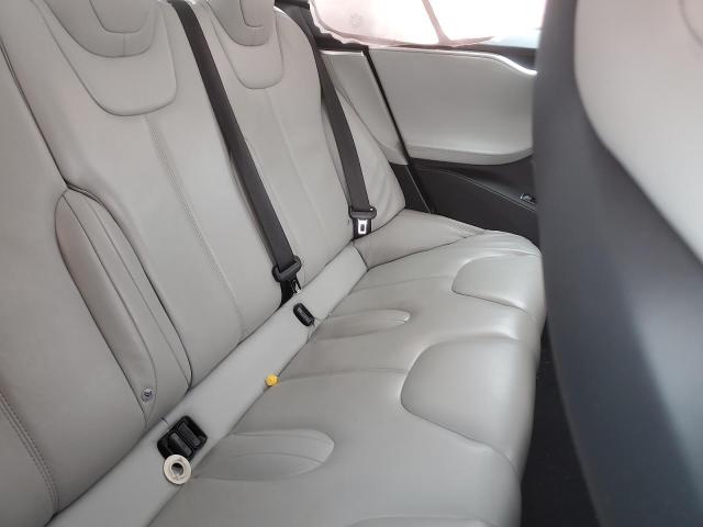 5YJSA1E16GF144760 - 2016 TESLA MODEL S GRAY photo 10