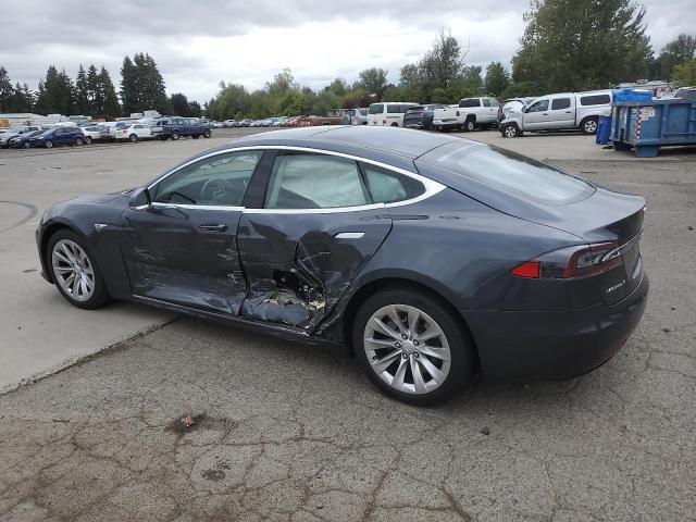 5YJSA1E16GF144760 - 2016 TESLA MODEL S GRAY photo 2