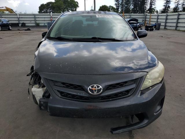 2T1BU4EE8BC687164 - 2011 TOYOTA COROLLA BASE Schwarz Foto 5
