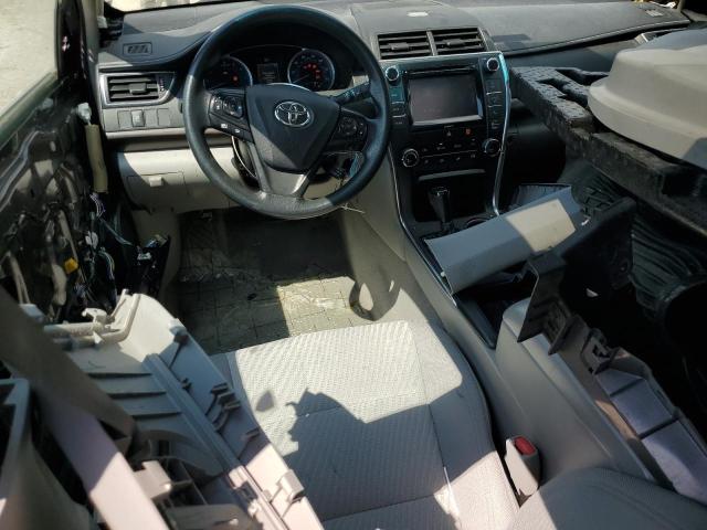 4T1BF1FK0HU325575 - 2017 TOYOTA CAMRY LE GREEN photo 8