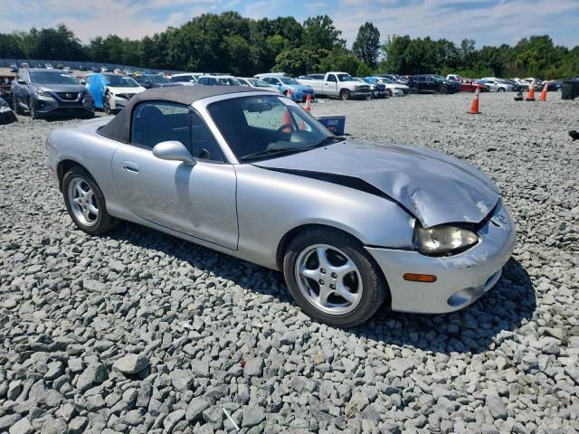 JM1NB353310211473 - 2001 MAZDA MX-5 MIATA BASE SILVER photo 4