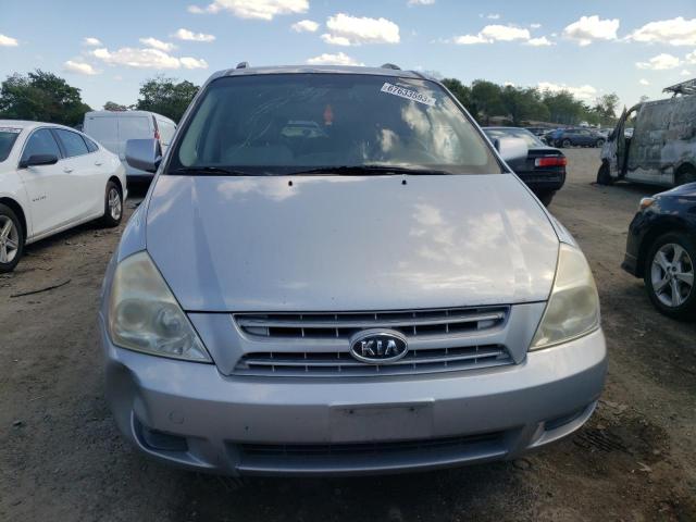 KNDMG4C34A6329373 - 2010 KIA SEDONA LX SILVER photo 5