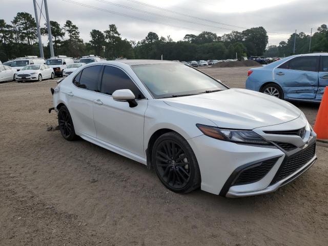4T1K61AK2NU017486 - 2022 TOYOTA CAMRY XSE თეთრი ფოტო 4