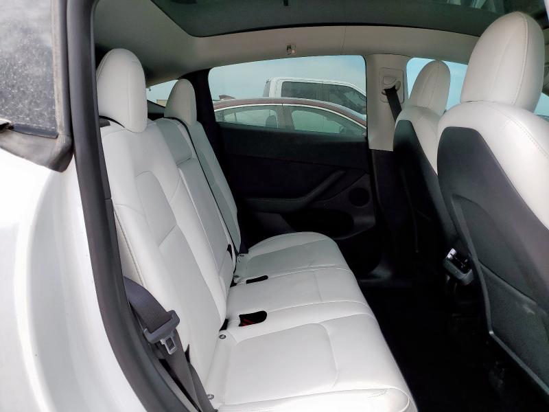 7SAYGDEF2NF563162 - 2022 TESLA MODEL Y Սպիտակ լուսանկար 11