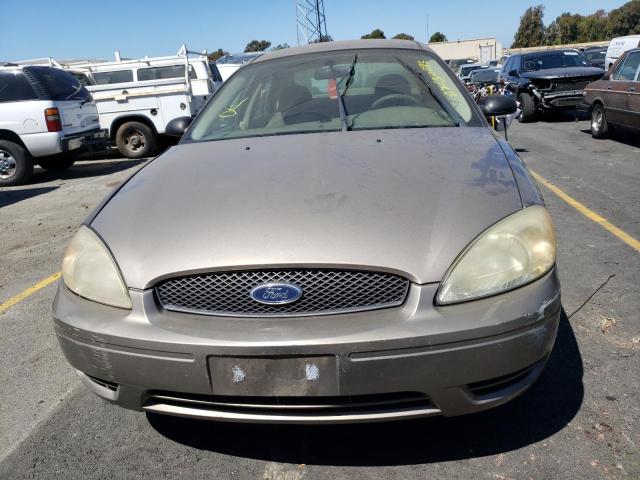 1FAFP53U26A128671 - 2006 FORD TAURUS SE TAN photo 5