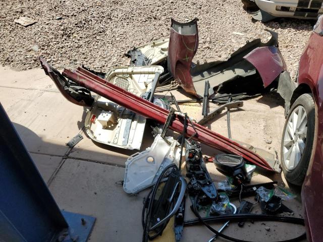 4T1C11AK5NU695023 - 2022 TOYOTA CAMRY LE RED photo 12