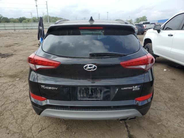 KM8J3CA28JU832608 - 2018 HYUNDAI TUCSON VALUE BLACK photo 6