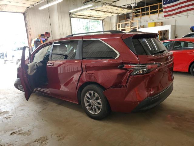 5TDJSKFC1MS015041 - 2021 TOYOTA SIENNA XLE MAROON photo 2