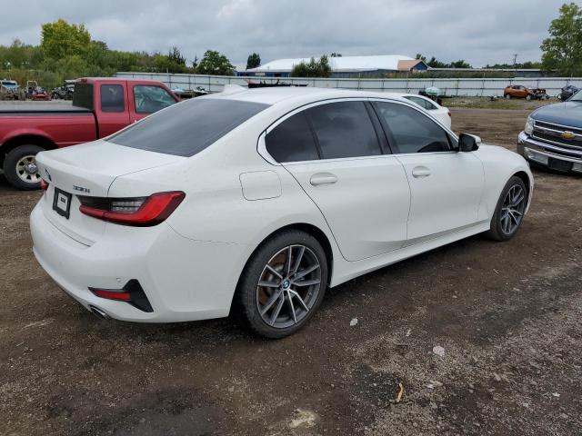 3MW5R7J03L8B09983 - 2020 BMW 330XI WHITE photo 3